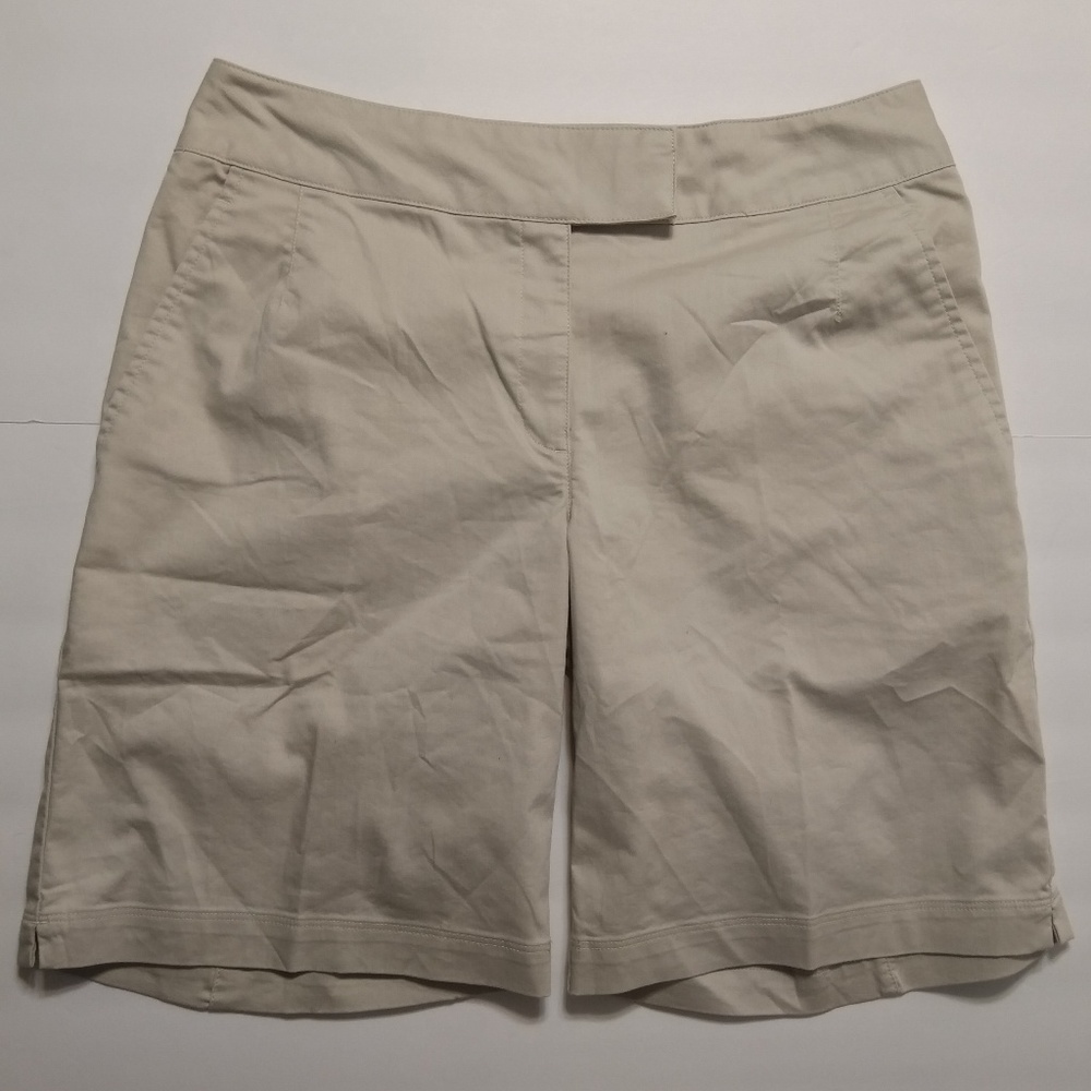 Nike Khaki Golf Shorts Women Size 6 Athletic Dri Fit Performance Casual